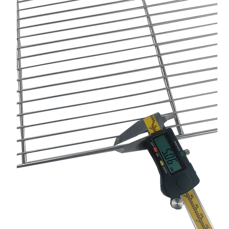 bbq grill wire mesh processing and customizing various materials of baking food trays.