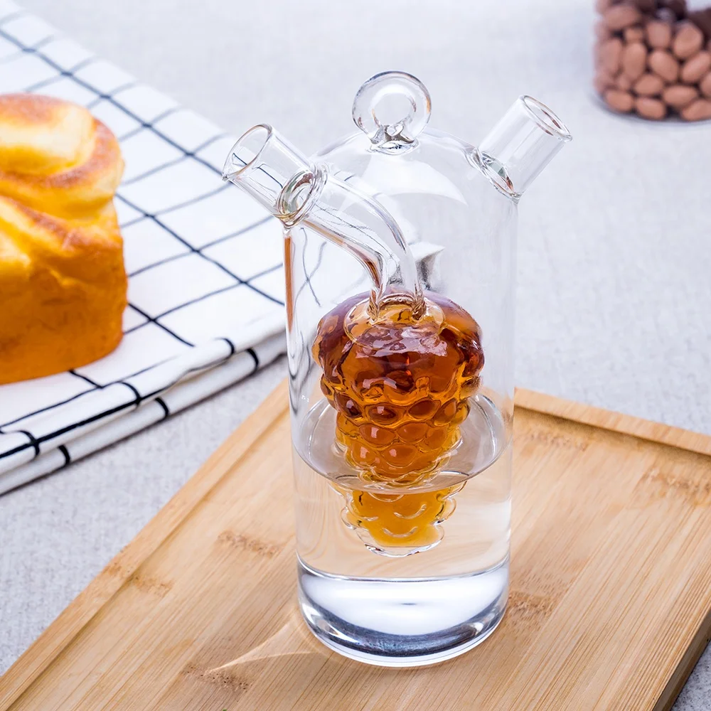 Hot Sale High borosilicate 2 in 1 oil vinegar bottle with Grape shape