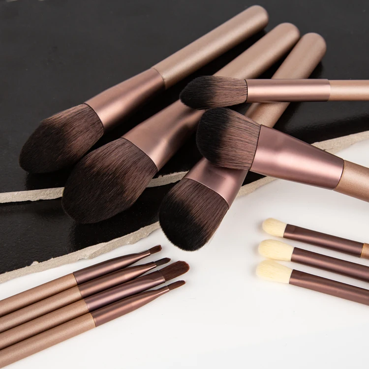 Professional Makeup Tools 12Pcs Face Concealer Eyeshadow Foundation Powder Makeup Brush Kit