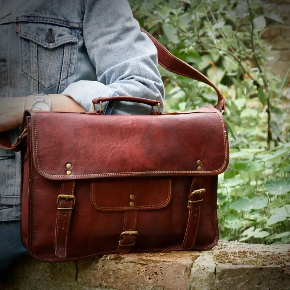 Hot Selling High Quality Luxurious Mens Genuine Vintage 42 CM Leather Messenger Shoulder Laptop Bag For Export Selling