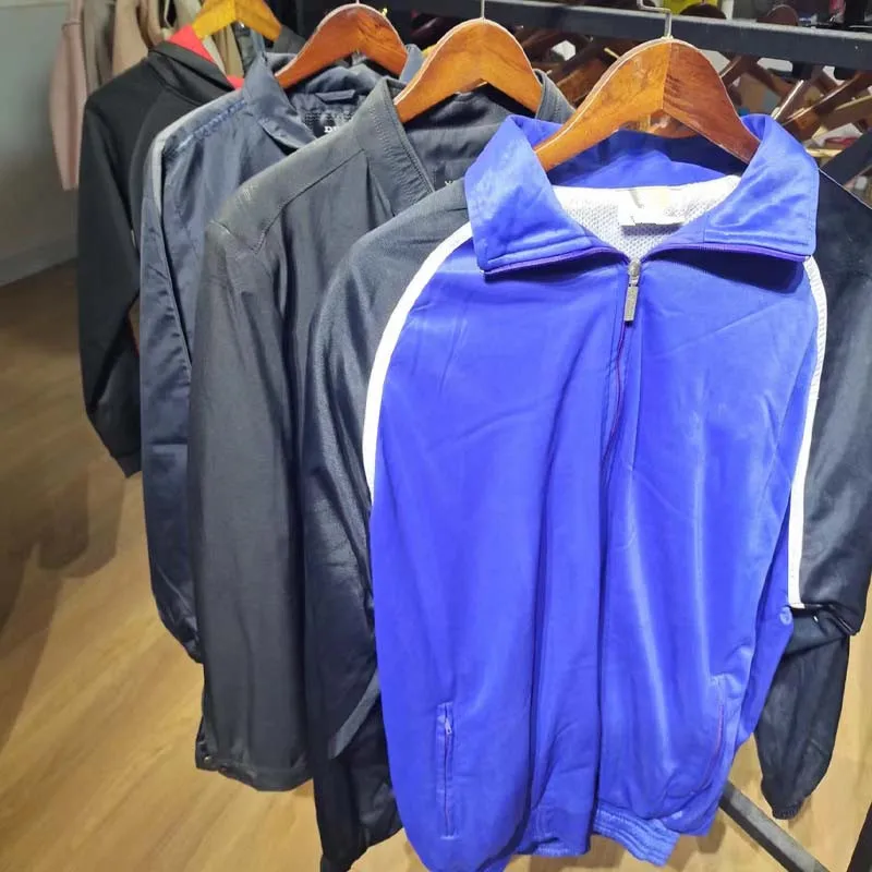 China Supplier Wholesale High Quality Second Hand Woman Clothes Used Clothes Used Branded Jackets And Hoodies Bales