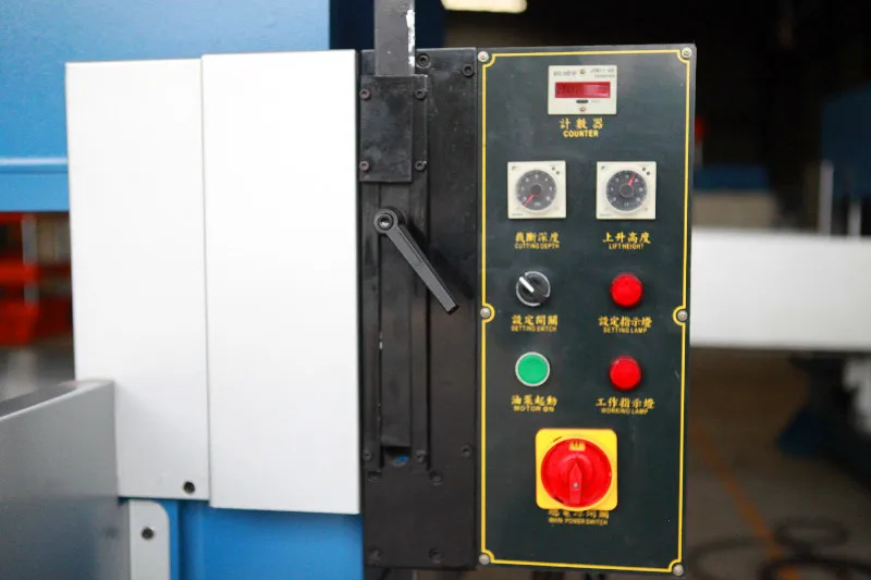 Hydraulic cut leather strip die cutting machine