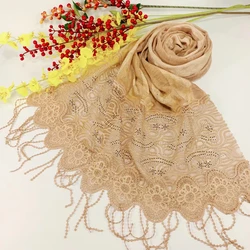 Low Price Silk Transparent Cotton And Linen Solid Lace Colored Pearl Dubai Malaysia Flower Hijab Scarf