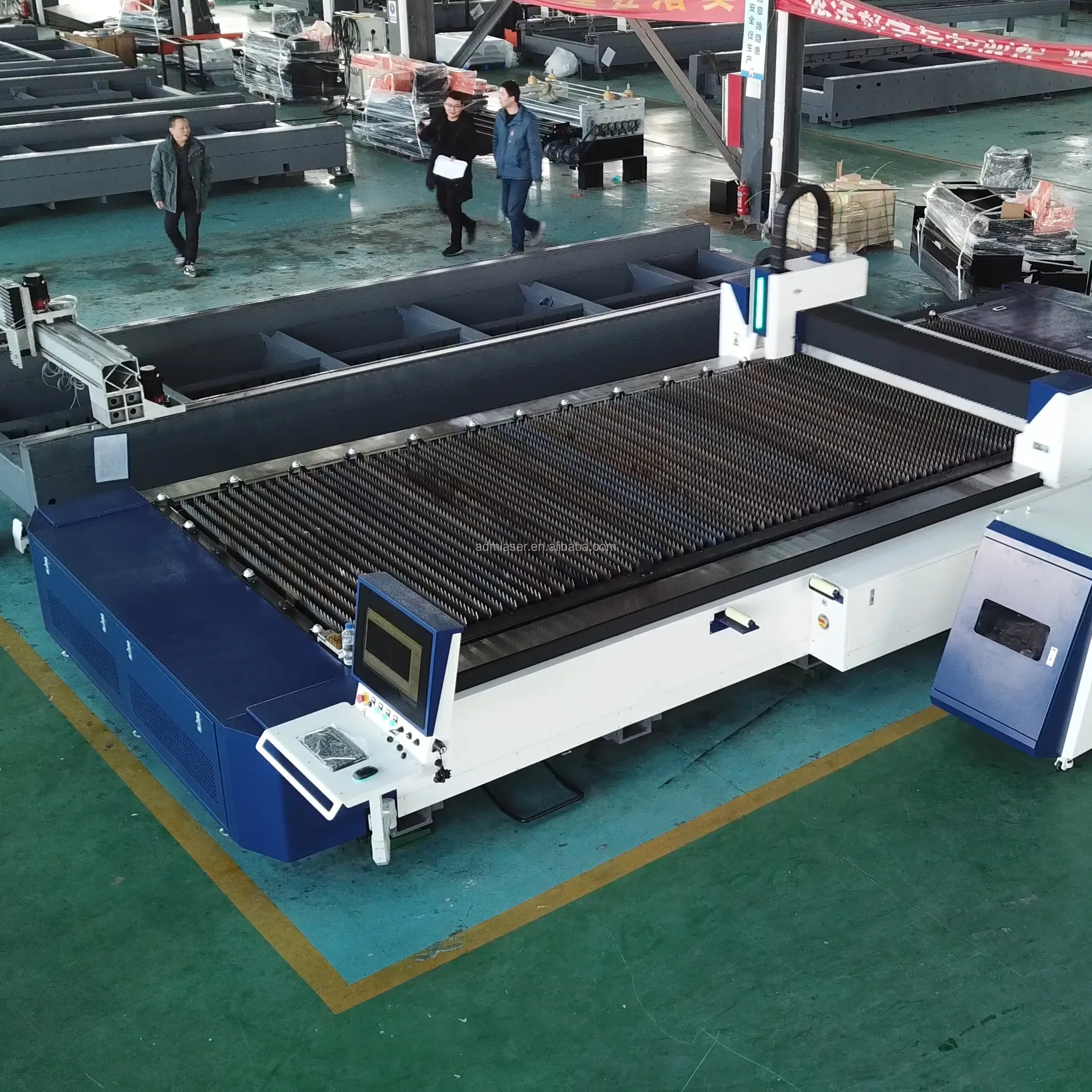 2021 новый станок для лазерной резки из нержавеющей стали с немецким оптоволоконным лазерным источником