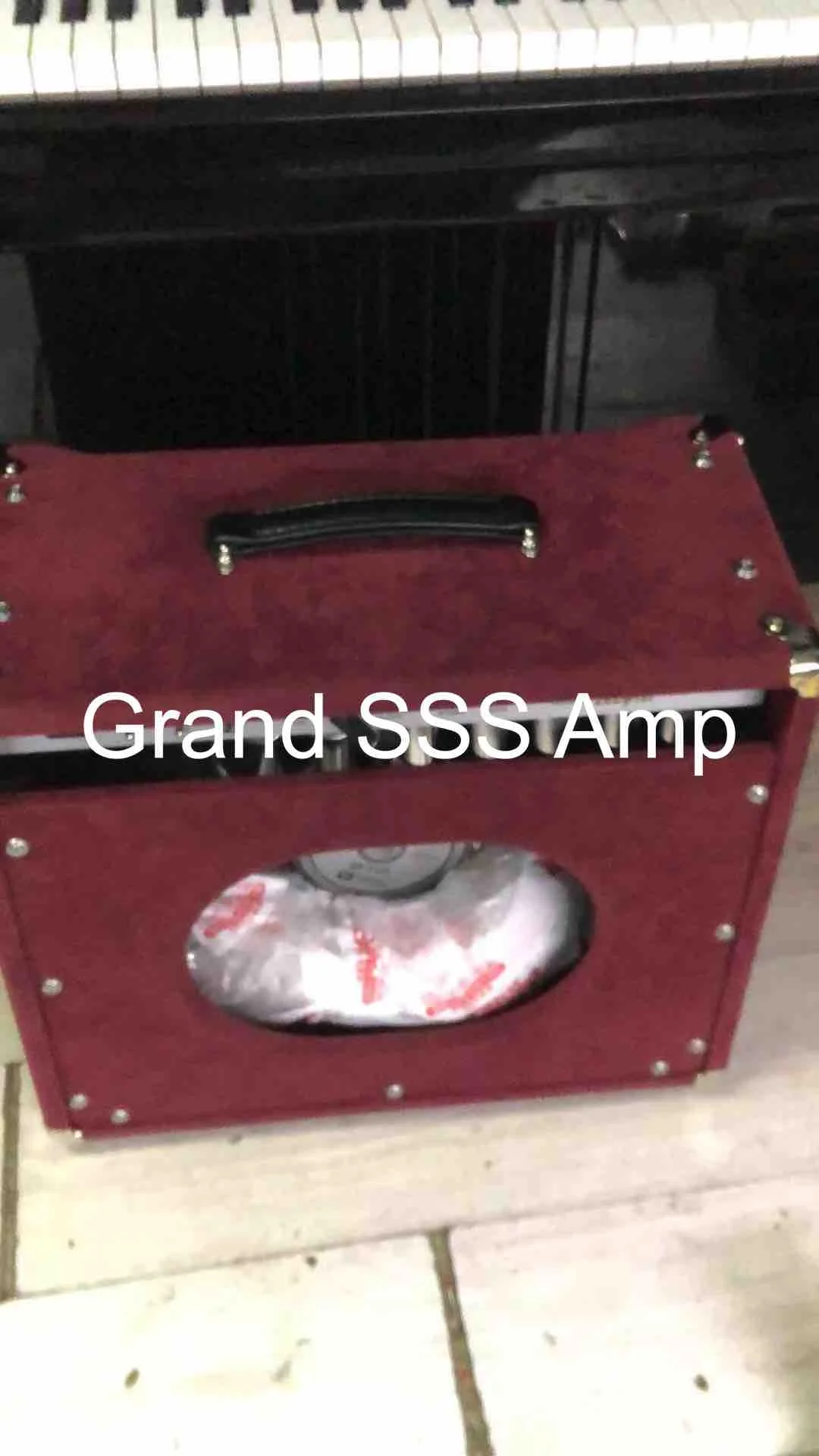 Пользовательские SSS20 комбо с G12-65 динамиком 20 Вт замшевый красный Tolex Grand Amp принять усилитель OEM Гитарные
