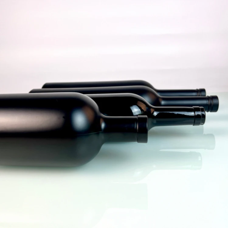 High neck black glass liquor bottles for Vodka/brandy/whiskey/tequila/gin bottle