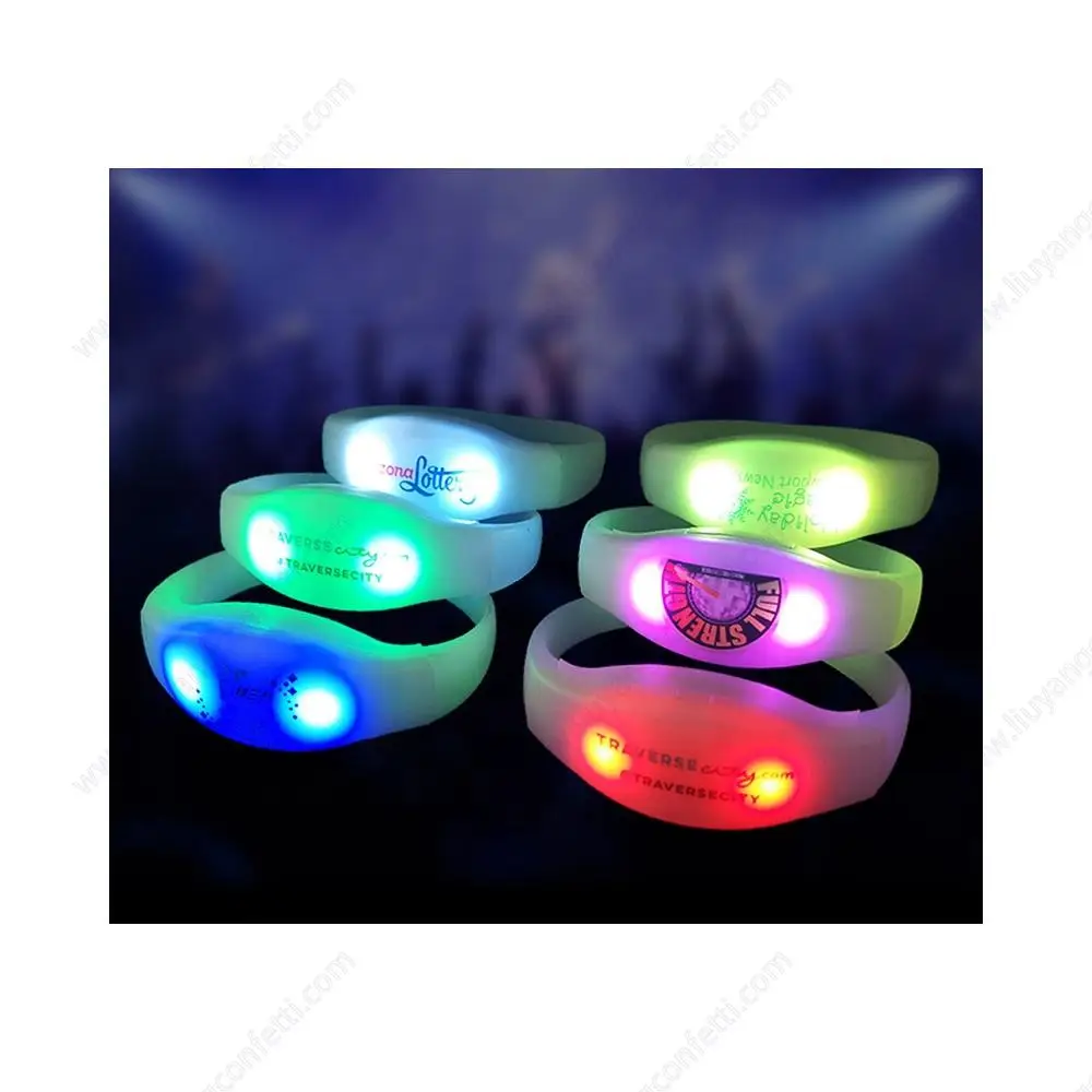 Wholesale Concert Wireless Distance Illuminated Wristband Remote Control Dmx Flash Light Event Party Supplies Sound Activated Le