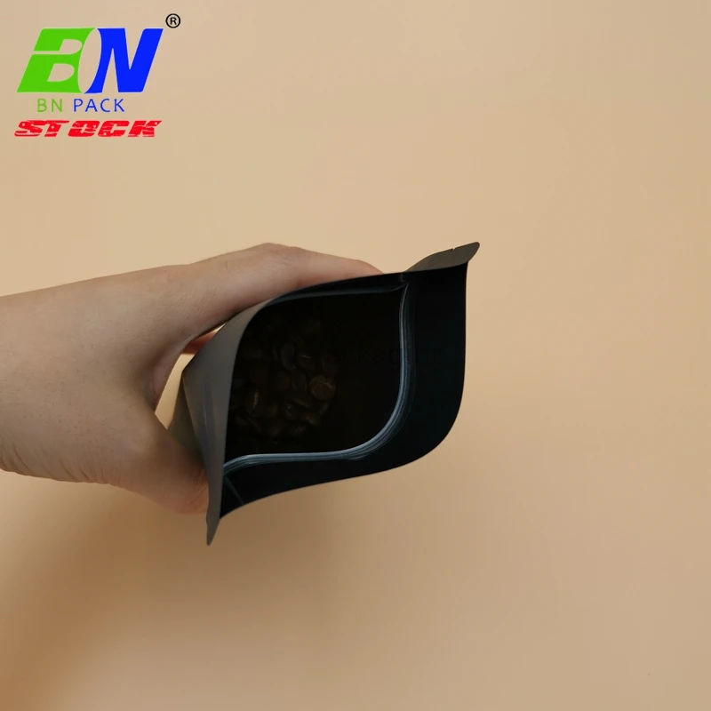 Custom 1kg food grade recyclable zip lock matt black kraft paper bag for protein powder