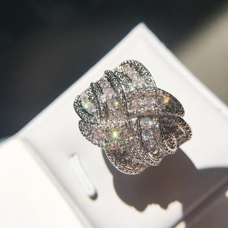 Trendy Women Party Full Diamond Ring Jewellery Luxury Brass Full Zircon Iced Out Rings For Wholesale