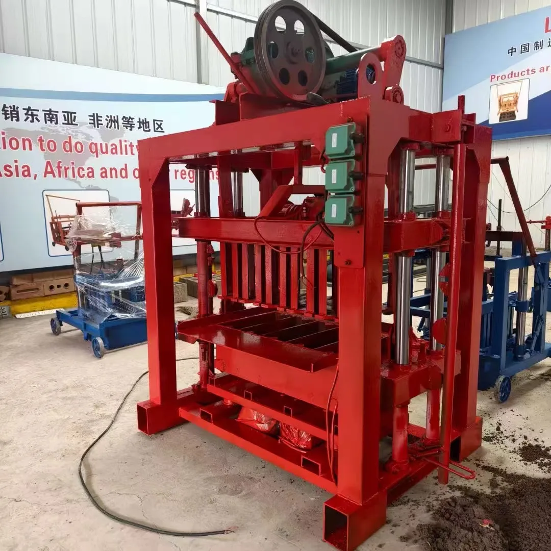 40-3a Mobile Concrete Retaining Wall Block Molds 2000HZ Cinder Global 6.7KW 800kg Easy to Operate Sand 40s