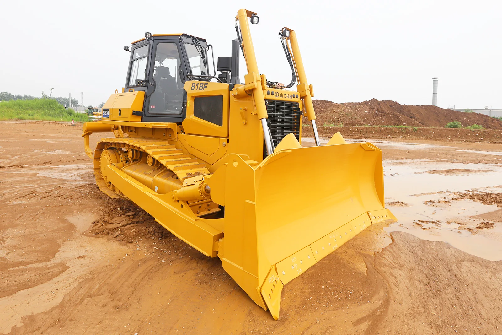 Chinese SEM quality assurance Caterpillar bulldozer models 818F price for sale