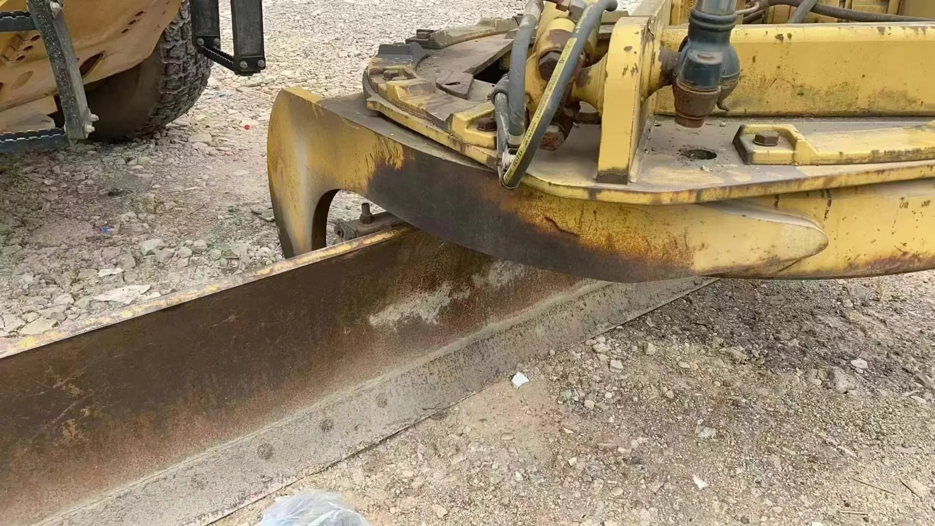 Provided Used Machinery Caterpillar 140m Motor Grader Location Shanghai Hot Sell Used Original Japan Imported Cat 140H