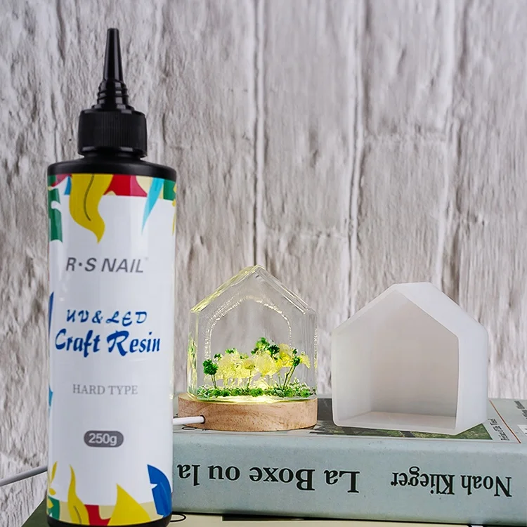 OEM R S NAIL High No Bubble Odorless No Heat Dry Fast Hard UV Resin Glue UV Resin For Jewelry