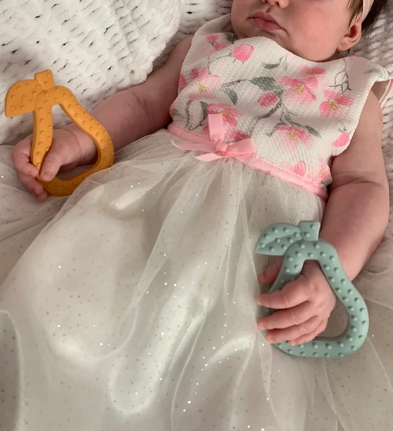 Hot Pear Fruit Shape Bpa Free Baby Silicone Soothing Teether Silicone Teething Rings Molar Infant Toys Silicone Baby Teether Set