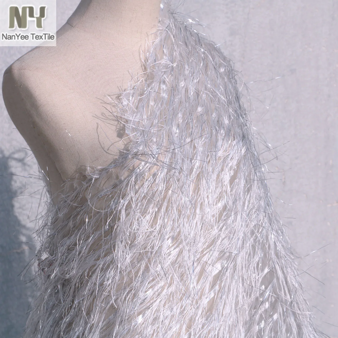 Nanyee Textile Fancy Soft Shimmer White Silver Lurex Fringe Fabric With Faux Fur For Dancing Dress