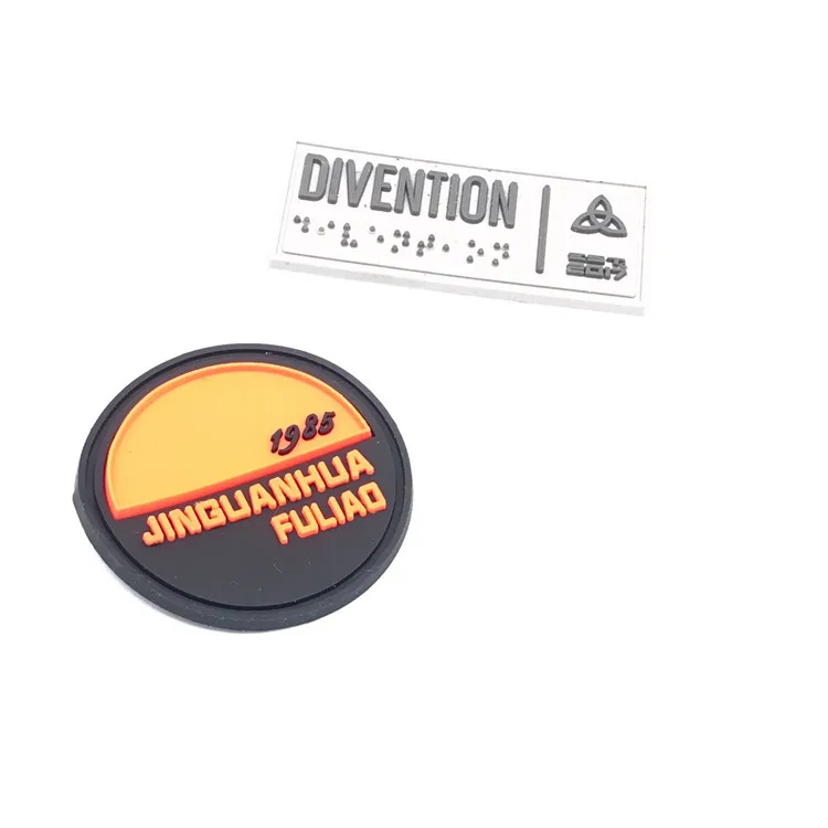 Hot sale definition logo rubber badge silicone patch, rubber band hanging tag, rubber patch label