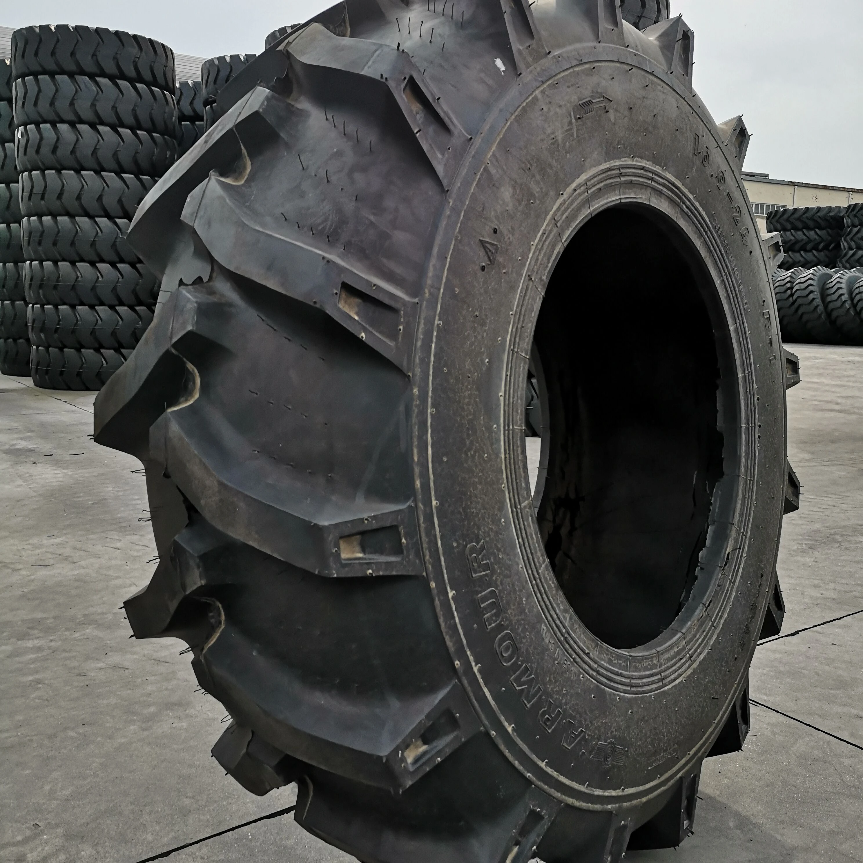 
IRRIGATION TYRE QR-1 PATTERN ARMOUR TYRE 