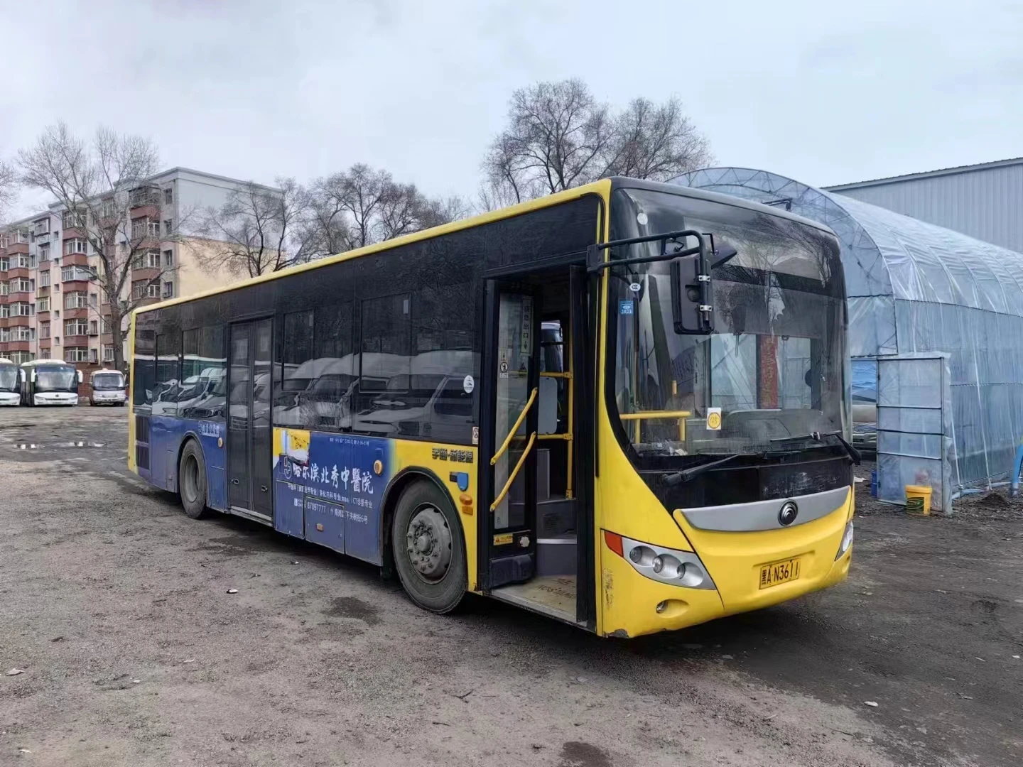 Hybrid City Bus Tour Transit Bus for Sale Yutong Second Hand Low Floor Sightseeing Coach