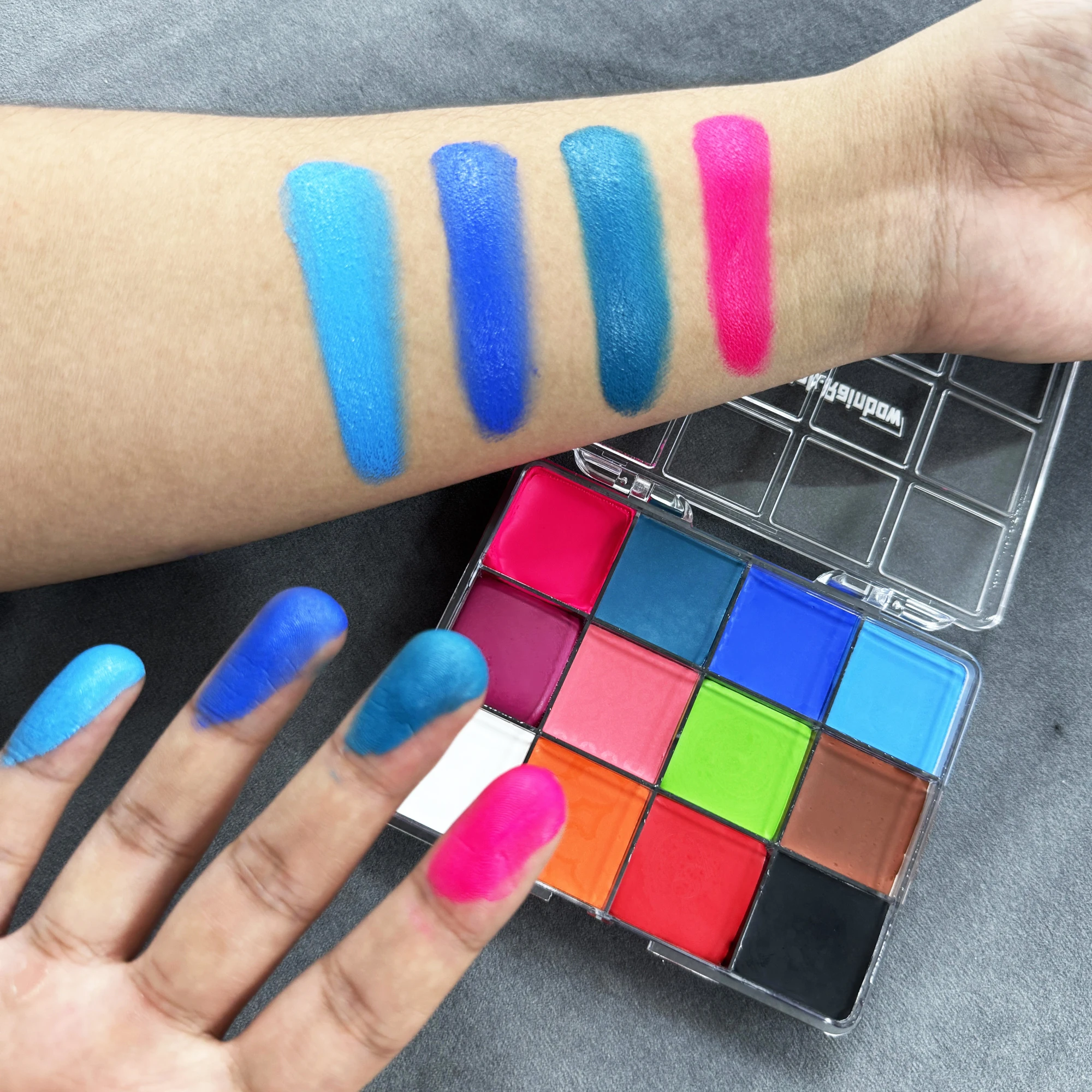 Professional paint face body painting non TOXIC Face painting supplies wholesale face paint kit for kids