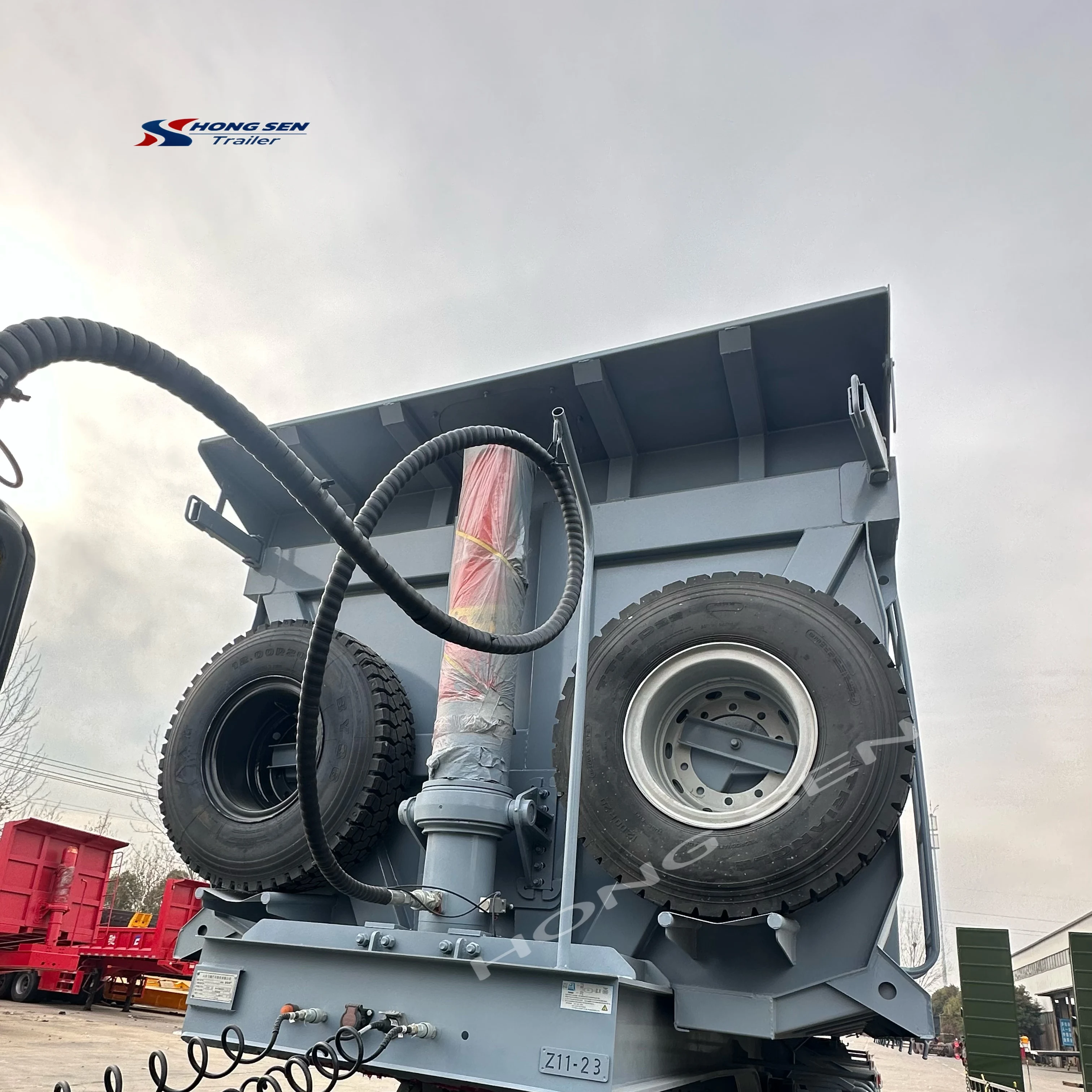 Hongsen Heavy-Duty 3-Axis Rear Dump Truck Semi-Trailers U-Shaped Design for Used Transportation of Rocks Ores Coal Etc