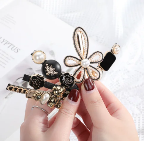 hot selling pearl diamond crystal hair clips hair pins sets summer classic heart star flower hairclips Barrettes hair ornament.png