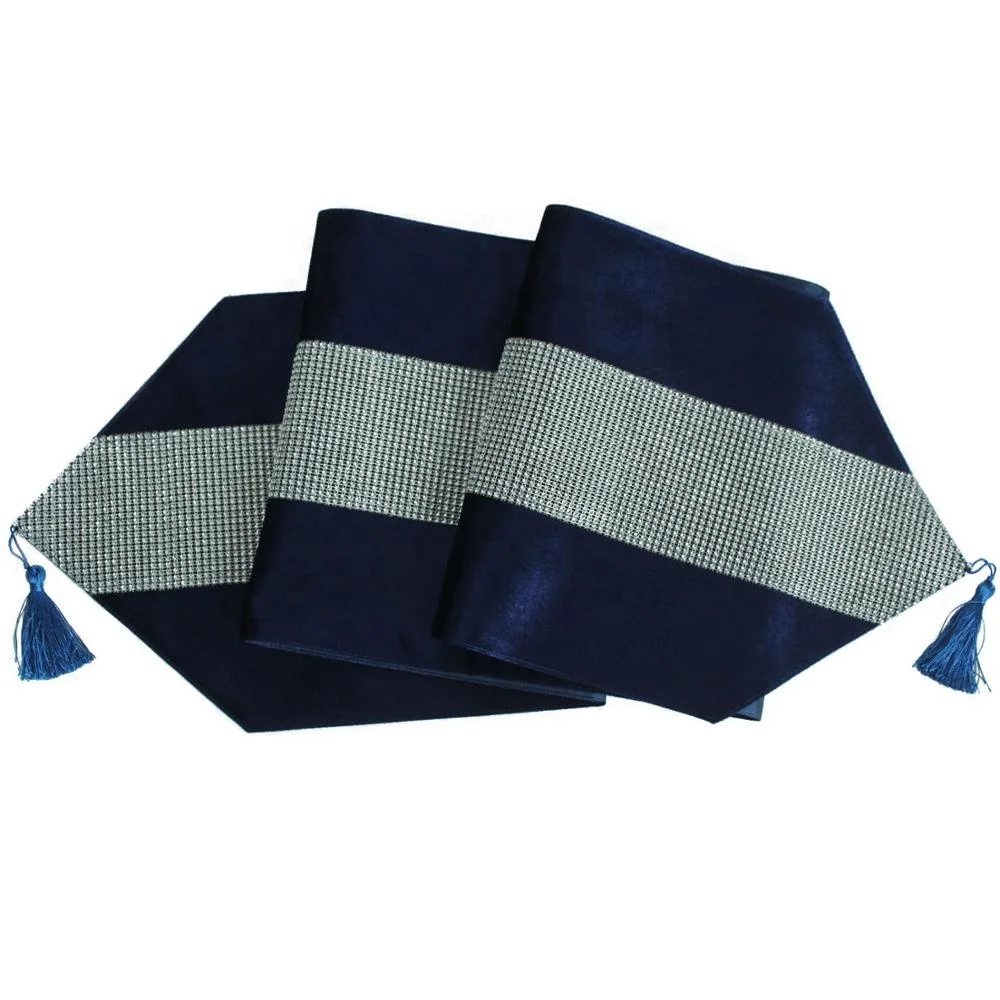 New Design High Quality Velvet Pintuck Burling Burling Sequin with Tassel  Fashionable Table Runner Tabletop Decoration