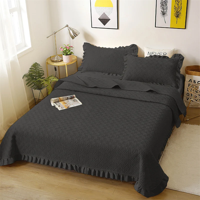 Brillmax Customized Bedspread on the Bed Reversible New 3pc Plaid Reversible Bedspread Quilt Set Satin Coverlet set