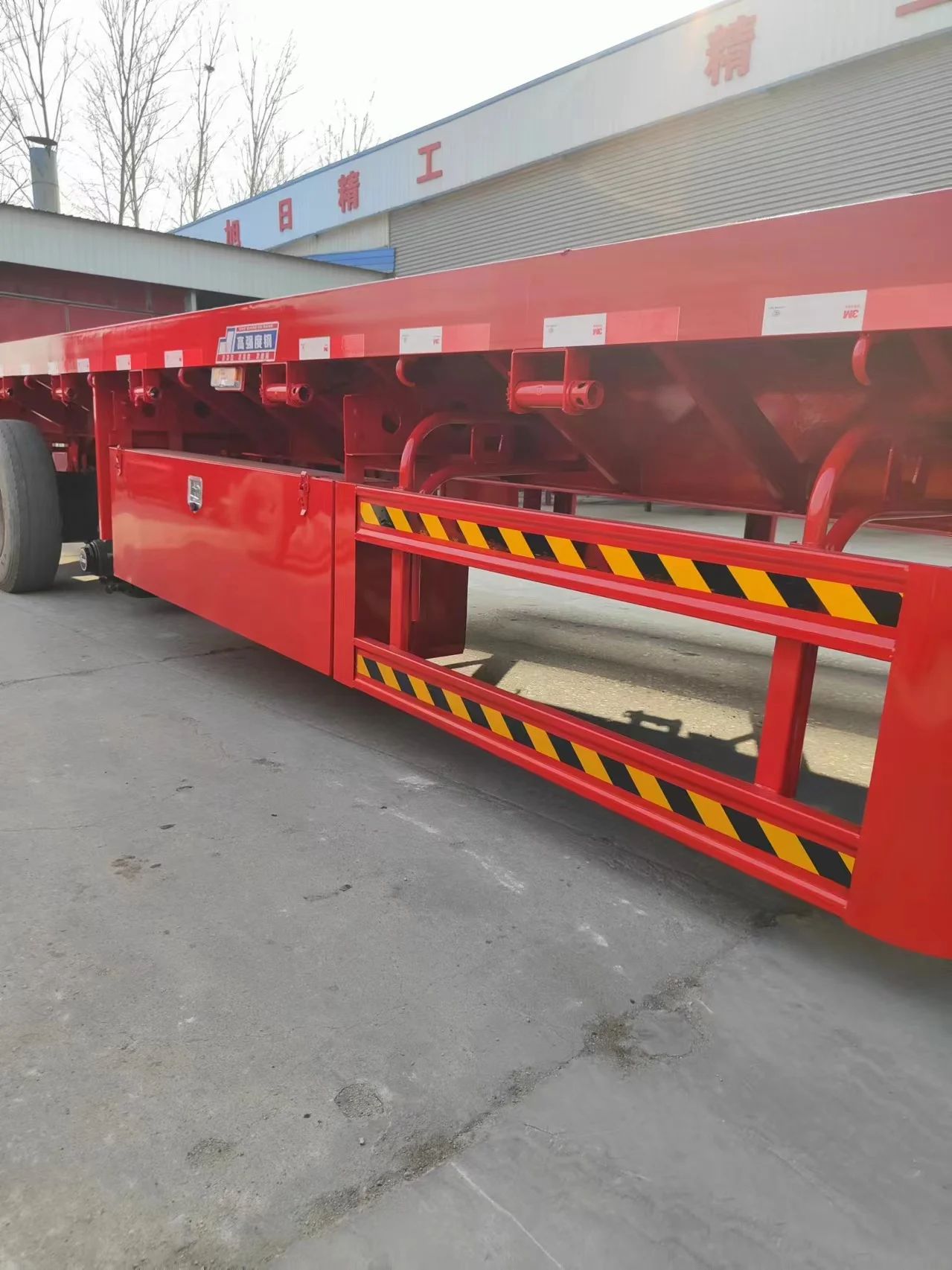 China-Made 3-Axle Flatbed Trailer Steel Container Carrier for General Cargo Log Transport Fast Delivery at Competitive Price