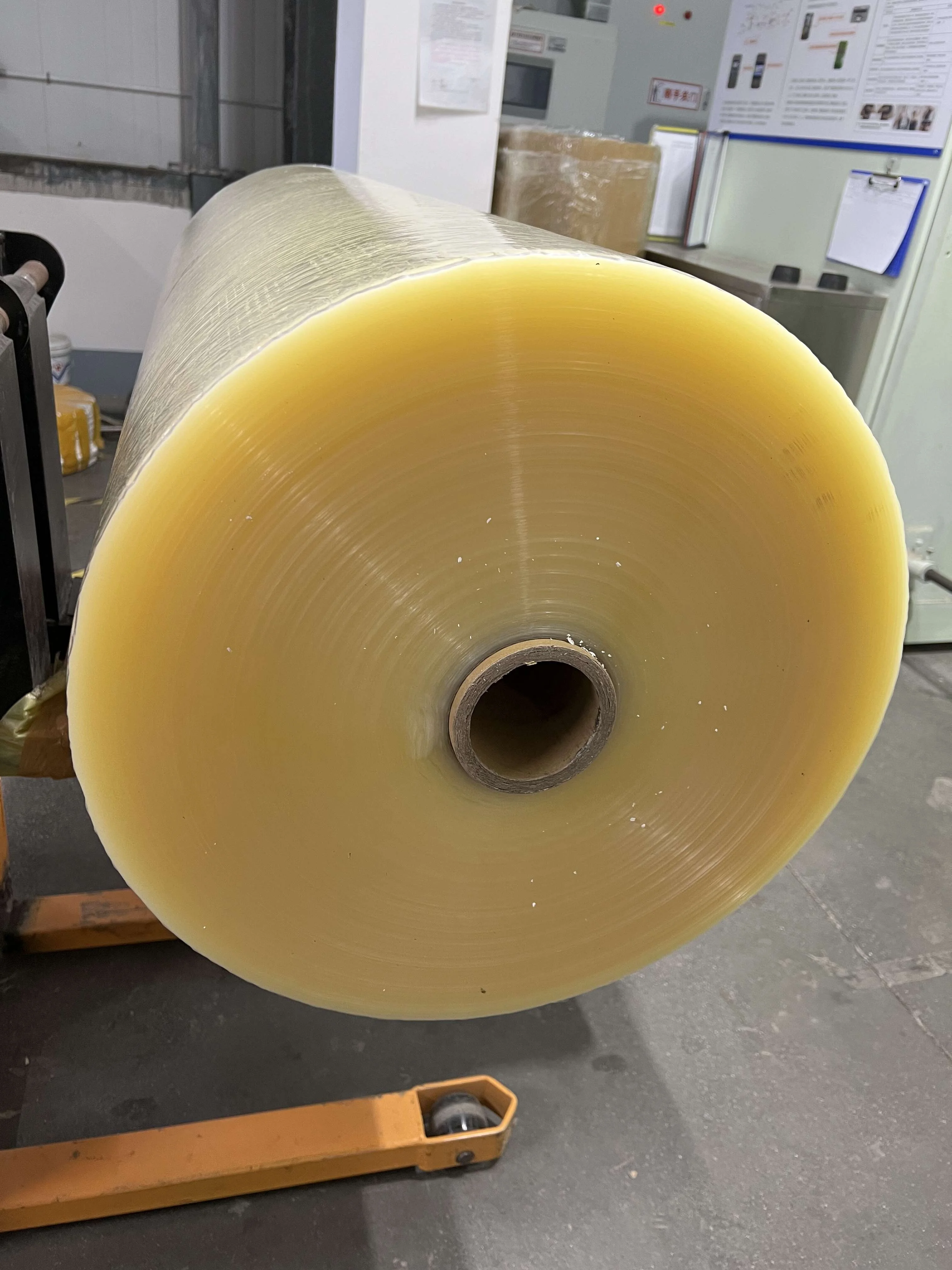 1280 mm 4000 M bopp self adhesive packing gum tape jumbo roll for produce to small roll