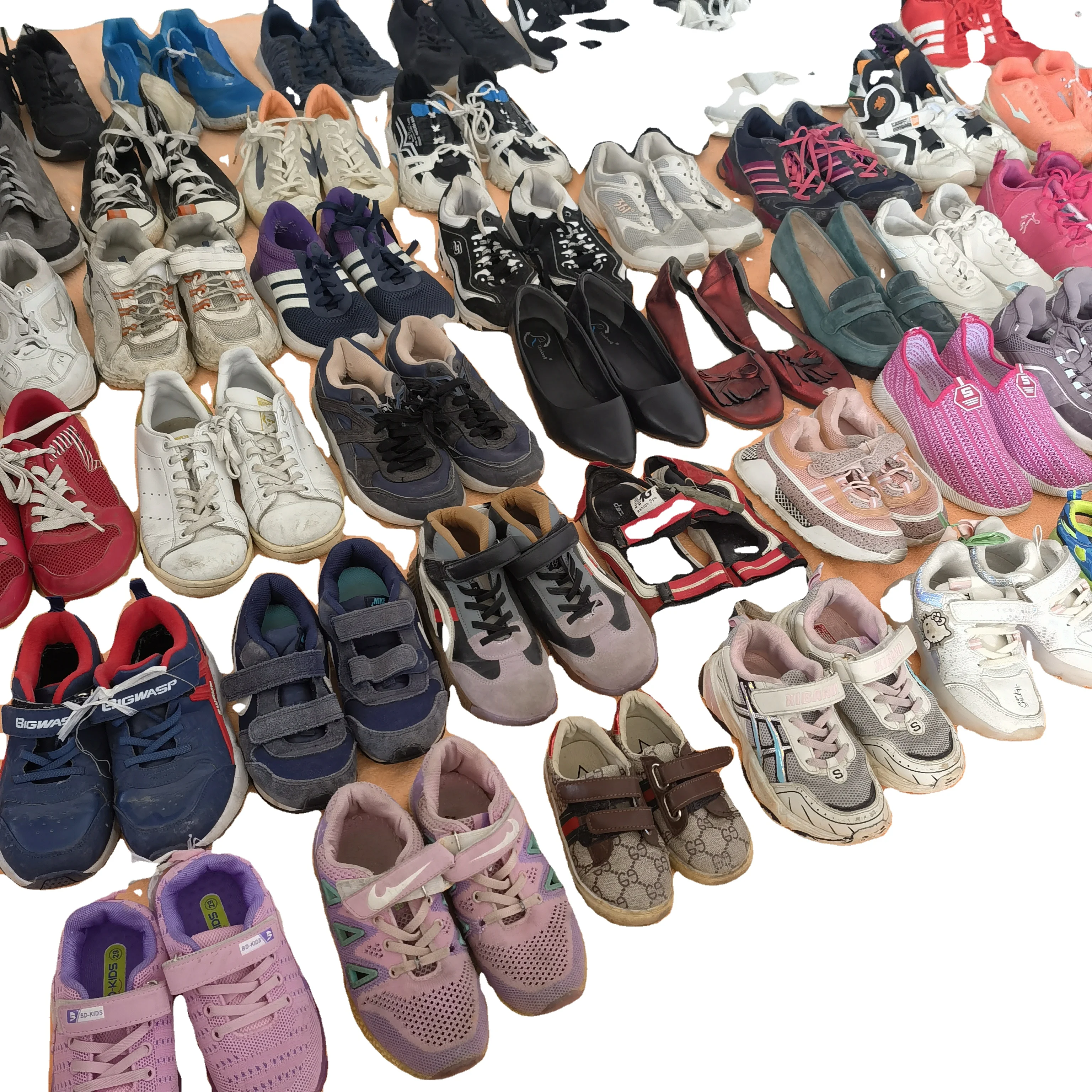 Chinese suppliers sale sport shoes used used football shoes used second hand shoes