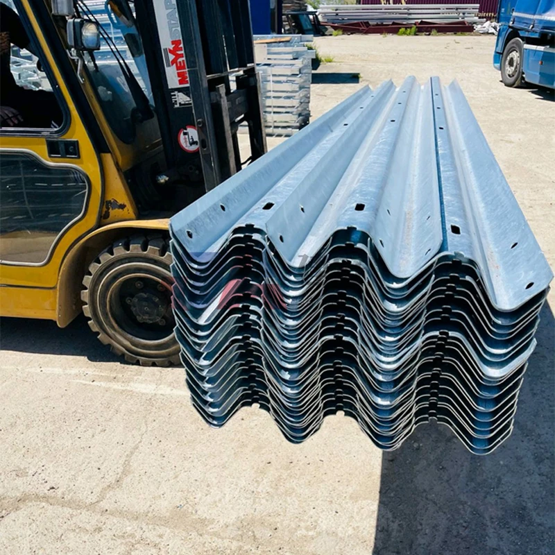 Competitively Priced Thrie Beam Highway Guardrails from Chinese Exporters with Bulk Order Discounts