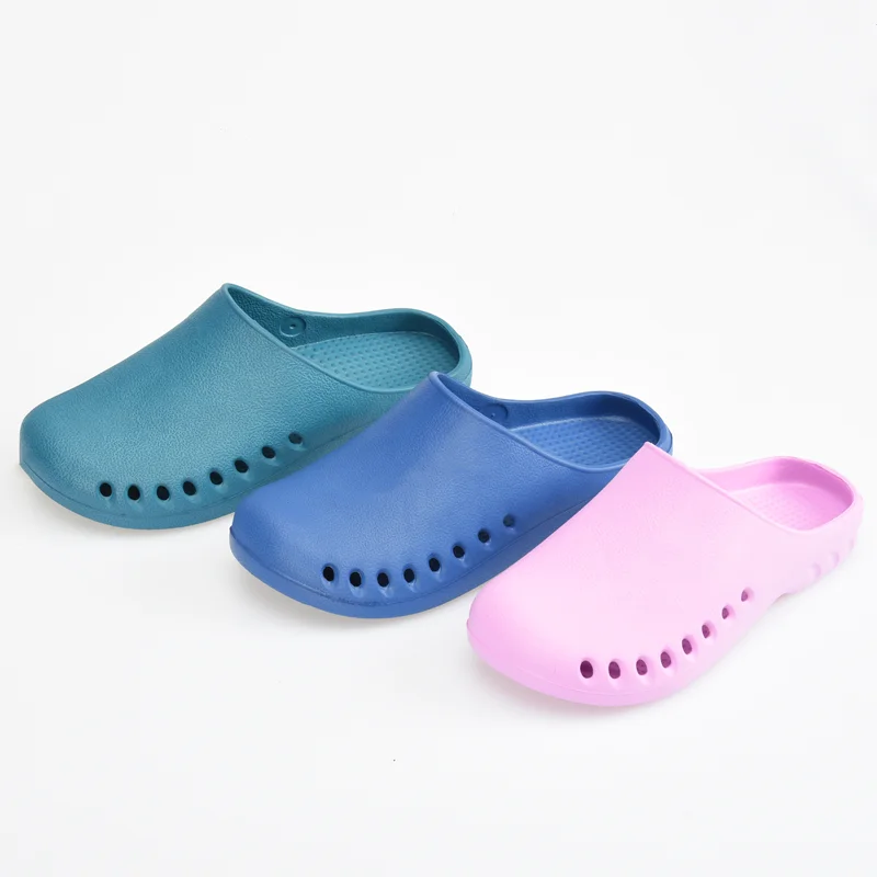 Wholesale Waterproof Non-Slip Medical Hospital Operating Room EVA Garden Clog Safety Work Kitchen Shoes