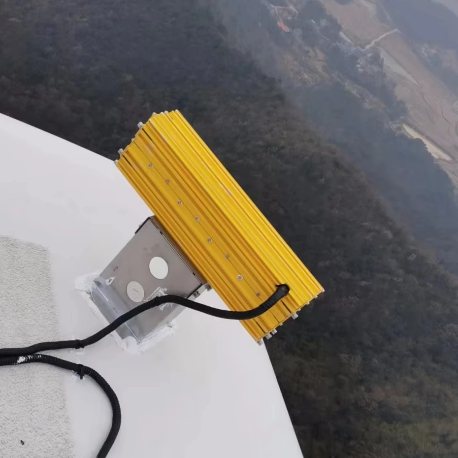 High intensity 100000cd l857 L856  aircraft navigation obstruction lights white flashing air craft warning lights towers