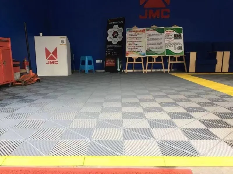 Pp Floor Tiles CE /modular System Suspended Plastic for Garage , Showroom, Warehouse Dalle Pvc Sol Garage 18mm Interlocking LF
