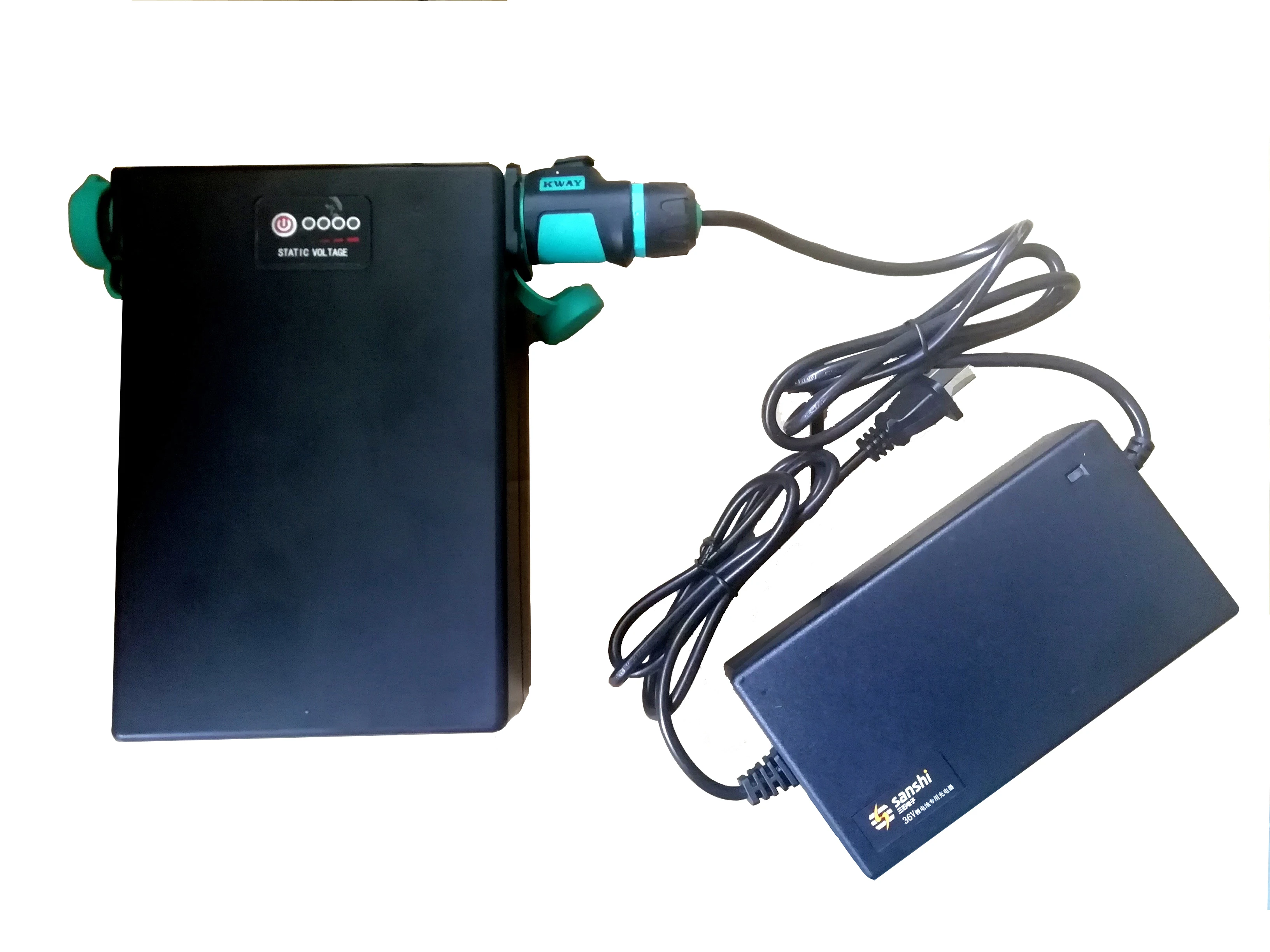 Battery backpack vacuum cleaner