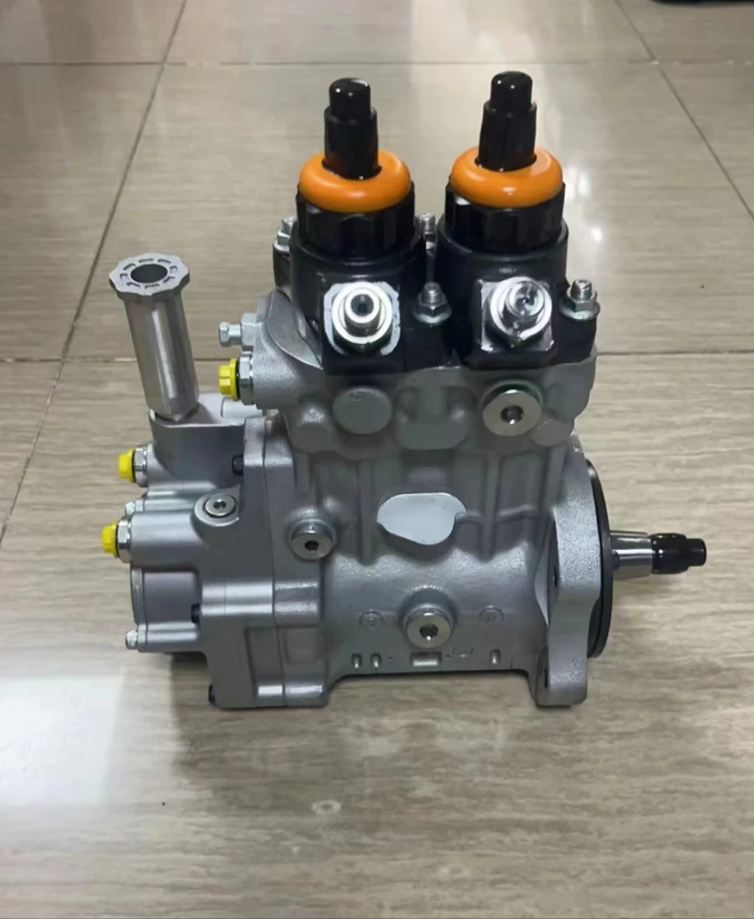 09500-6980 Fuel Injector For Isuzu 4JJ1 3.0 Engine Fuel Injector Assembly