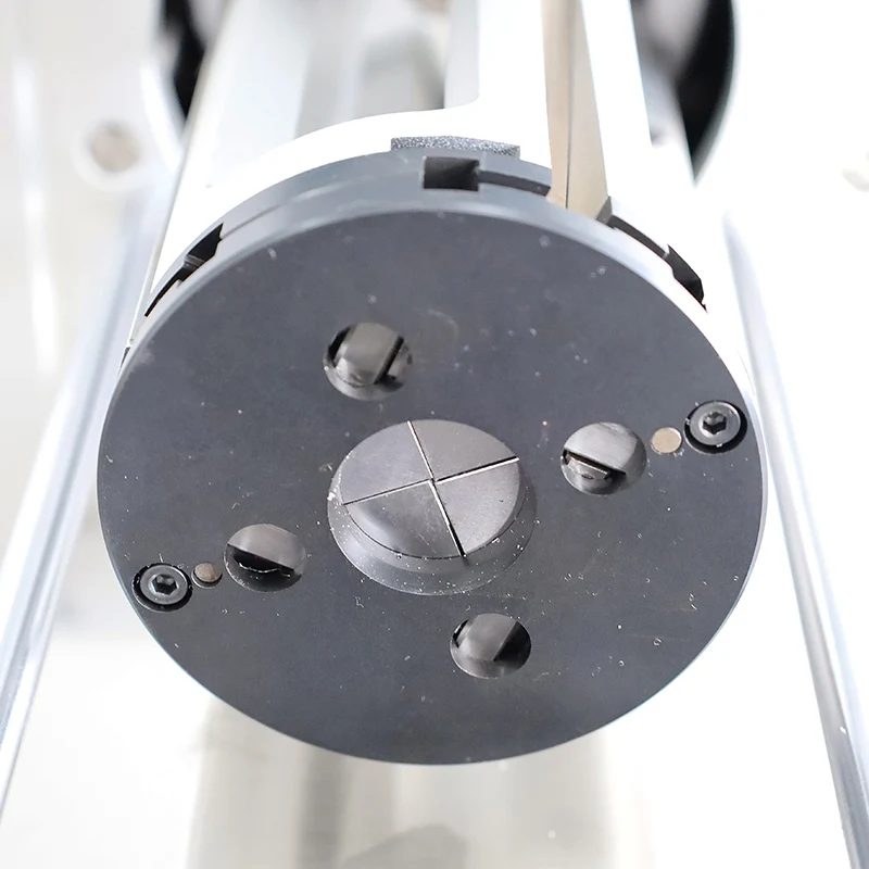 Huber+Suhner 86 Cable stripping machine