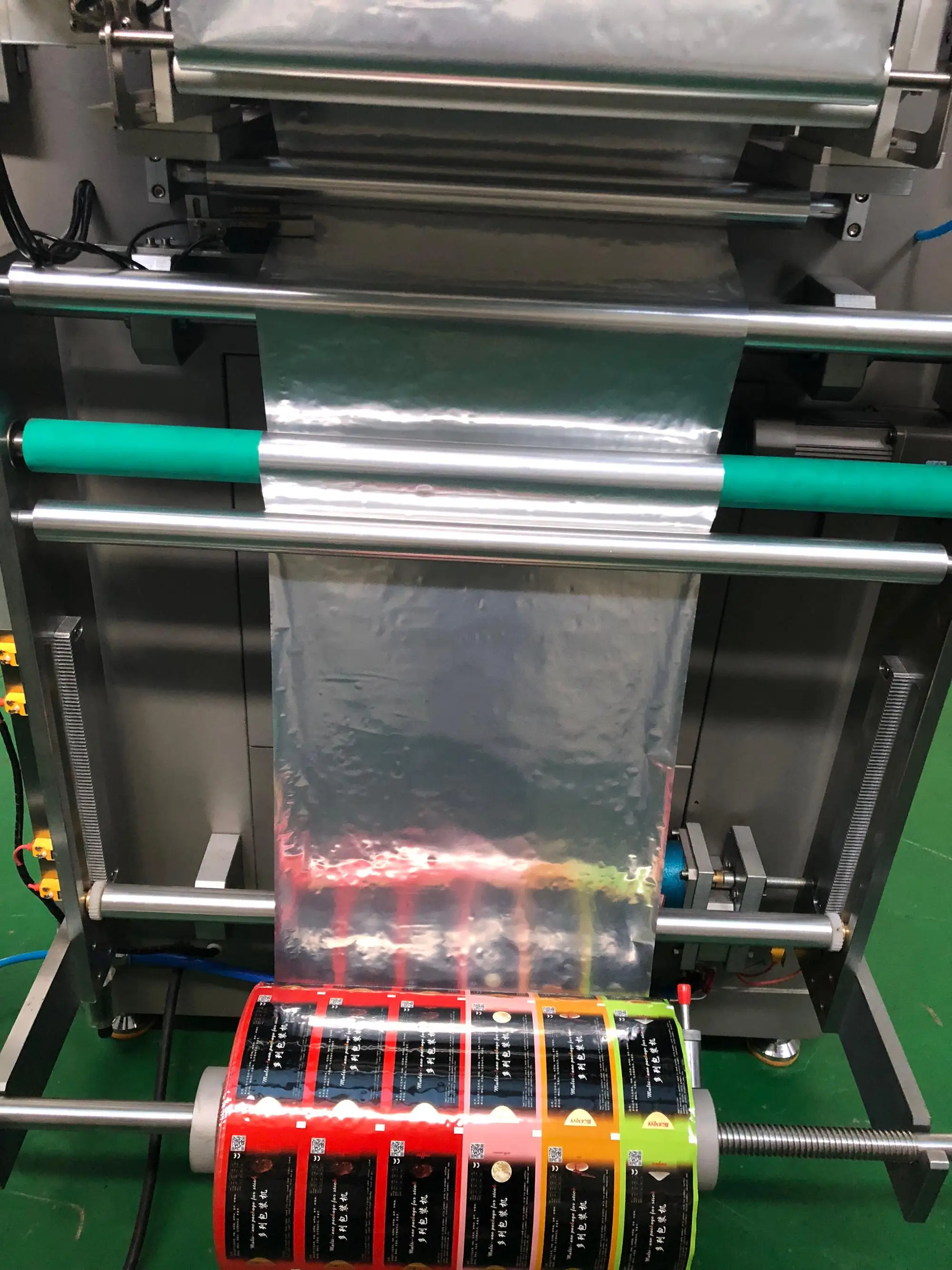 Automatic Food Powder Granular Multi Lane Vffs Packaging Machine Ketchup/tomato Paste Vertical Stick Bag Packing Machine