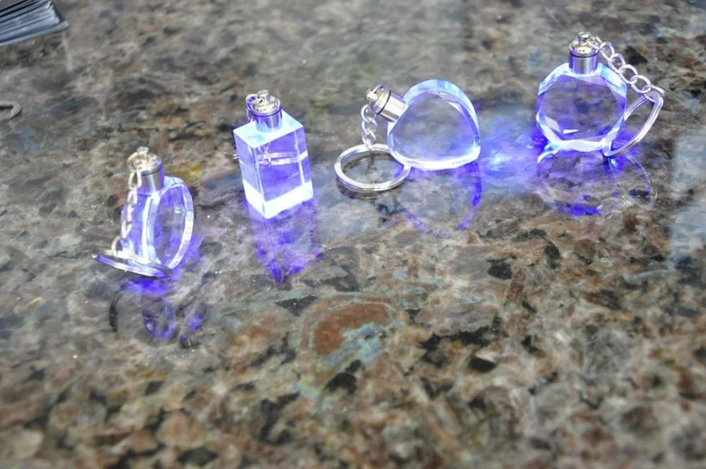 MH-Y0001 Personalized LED light Crystal Keychain keyring