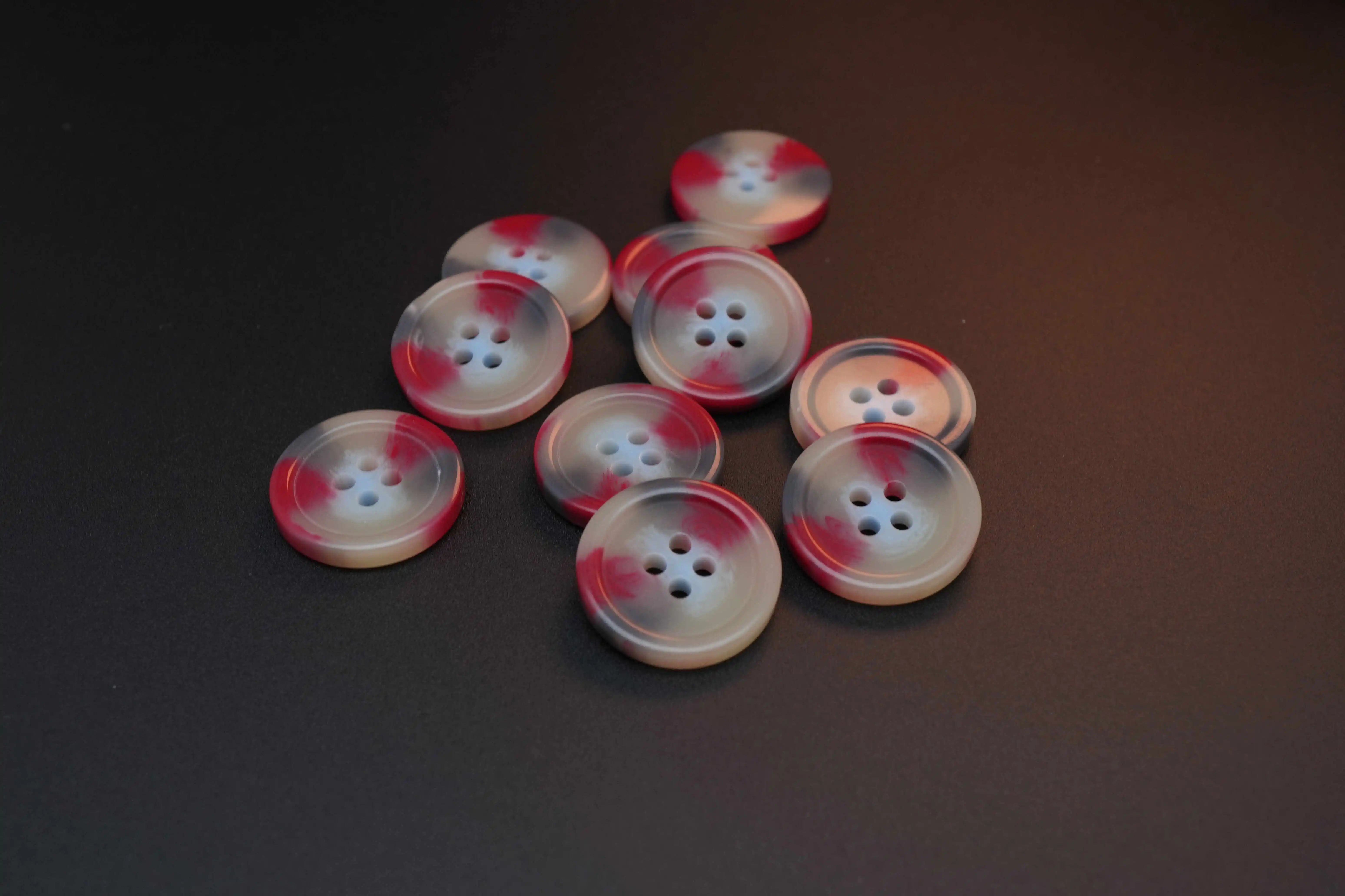 Wholesale Custom Color Resin 4-Holes Flatback Buttons Fashionable and Hot Selling for Clothes Polished Style