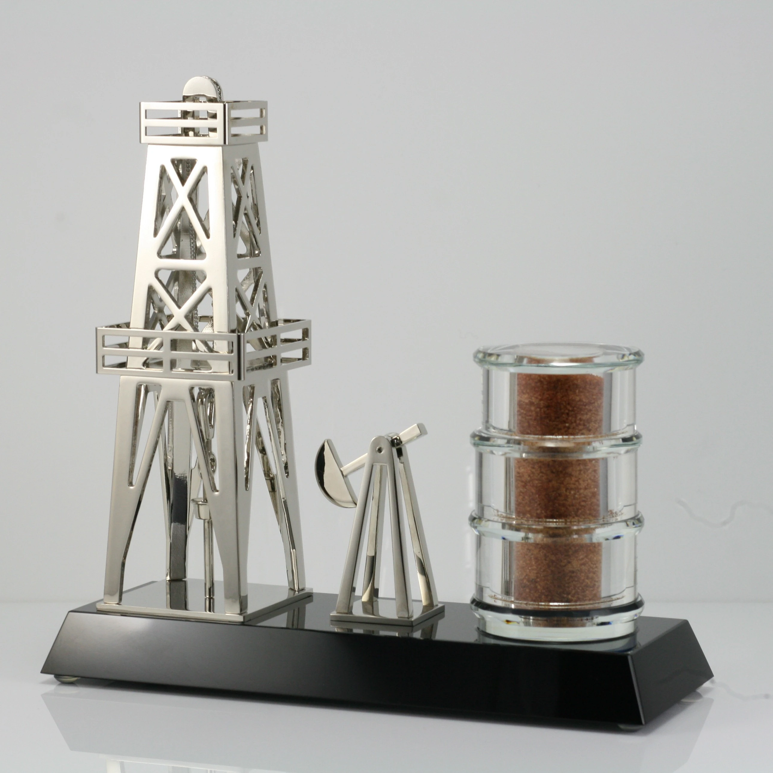 Crystal base oil related sand metal oil drilling  rig gift souvenir item for oil industry metal crafts petroleum souvenir