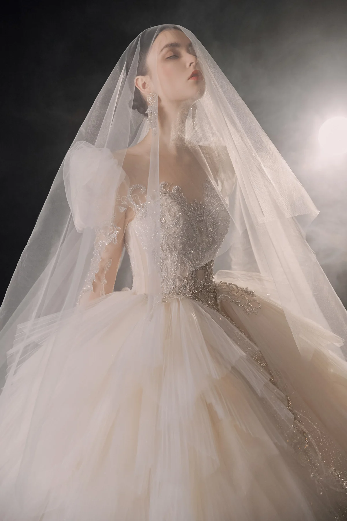 Custom Made Ball Gown Wedding Dresses Suzhou Direct Manufacturer of High Quality Luxury Wedding Dresses Civil Long Tail