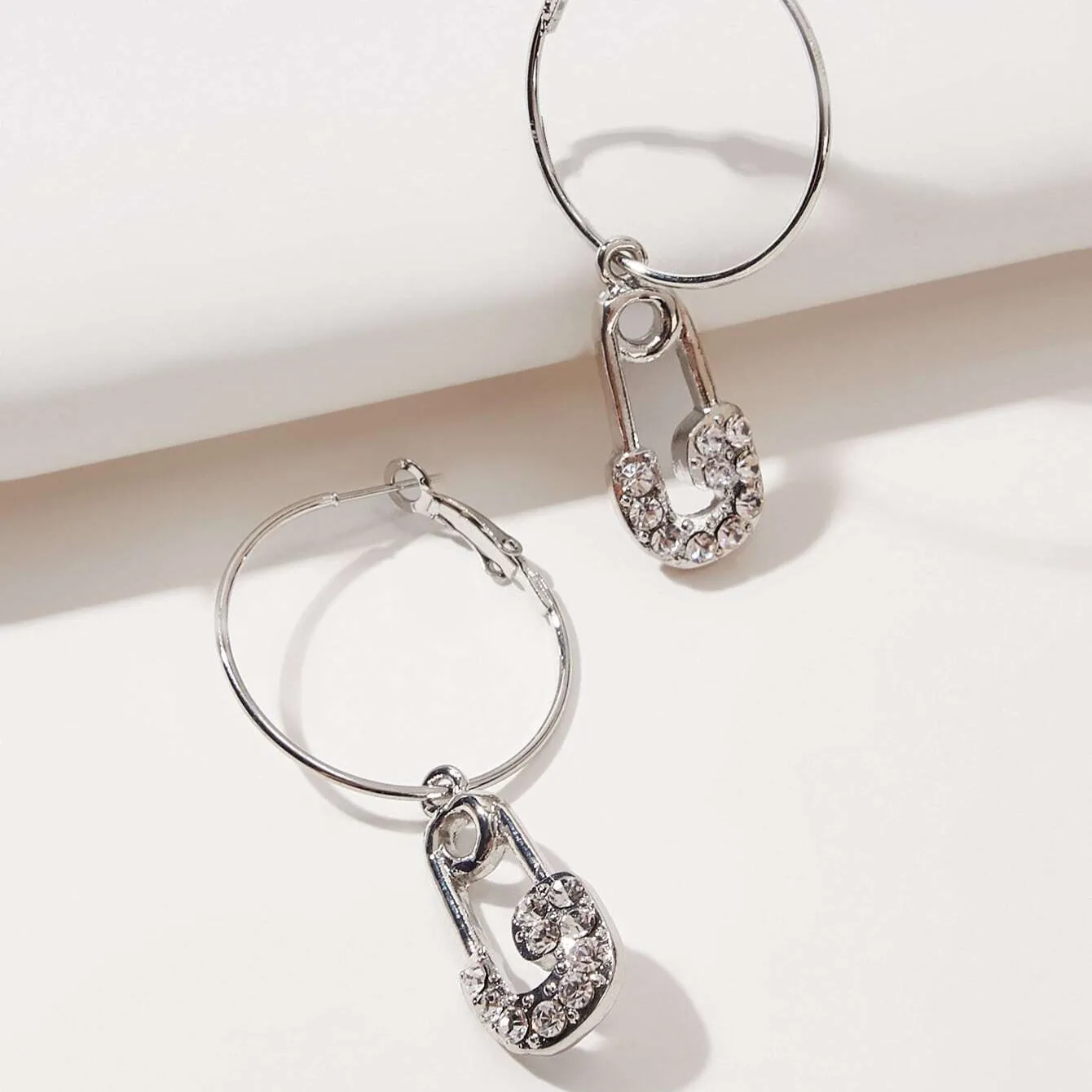 Suyan Jewelry wholesale stainless steel nose piercing earrings rhinestone nose studs pins for women silver body piercing jewelry