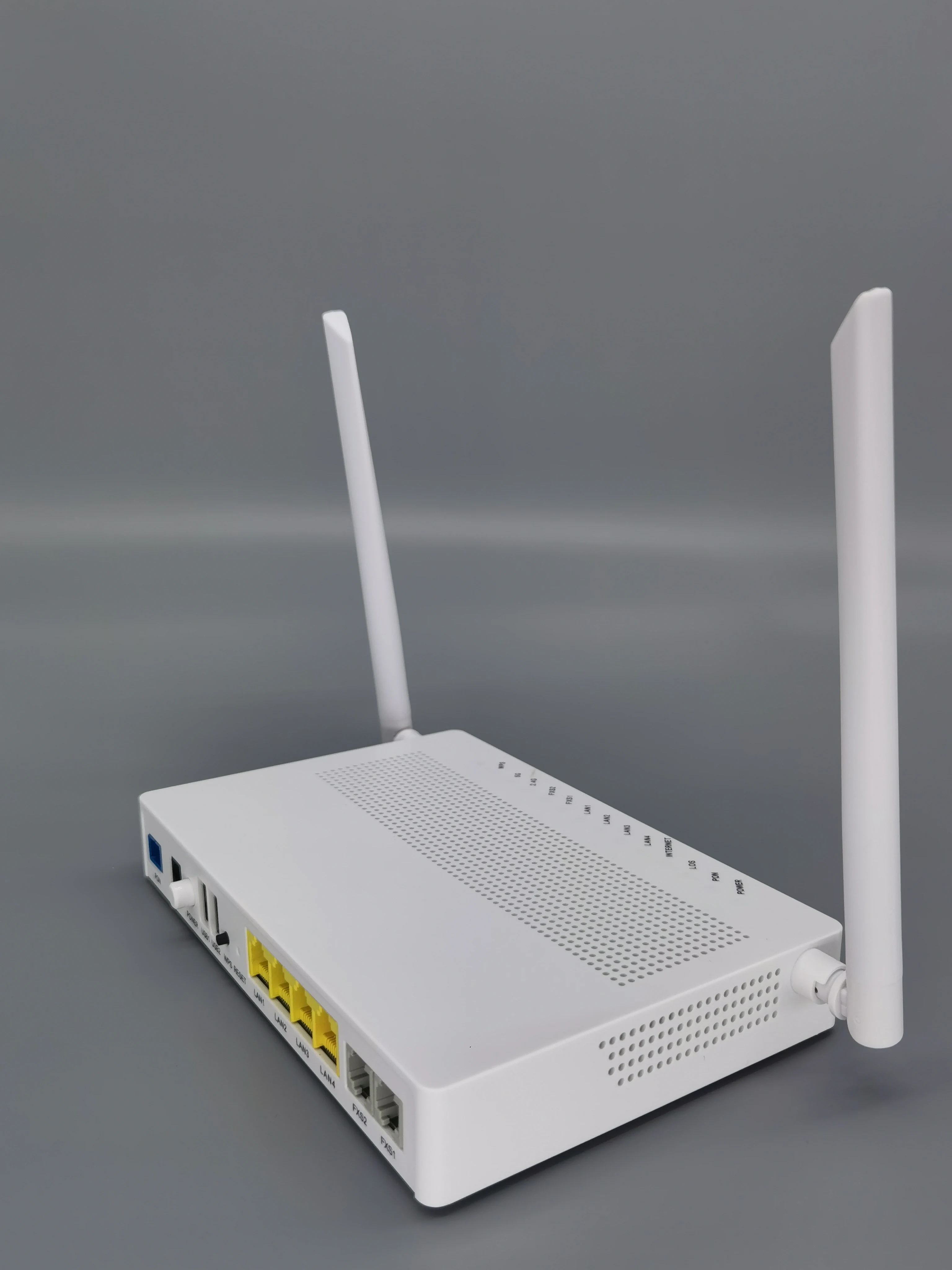 ZXG422B Xpon 1GE 3FE 2.4G Wifi 1*VoIP Pot FTTH fiber  Gpon ONU Gpon router