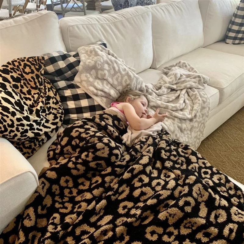 ins New Fashion Wool Knitted Leopard Blanket Soft Velvet Jacquard Knitting Print Leopard Blanket Sofa Fleece Napping Blankets