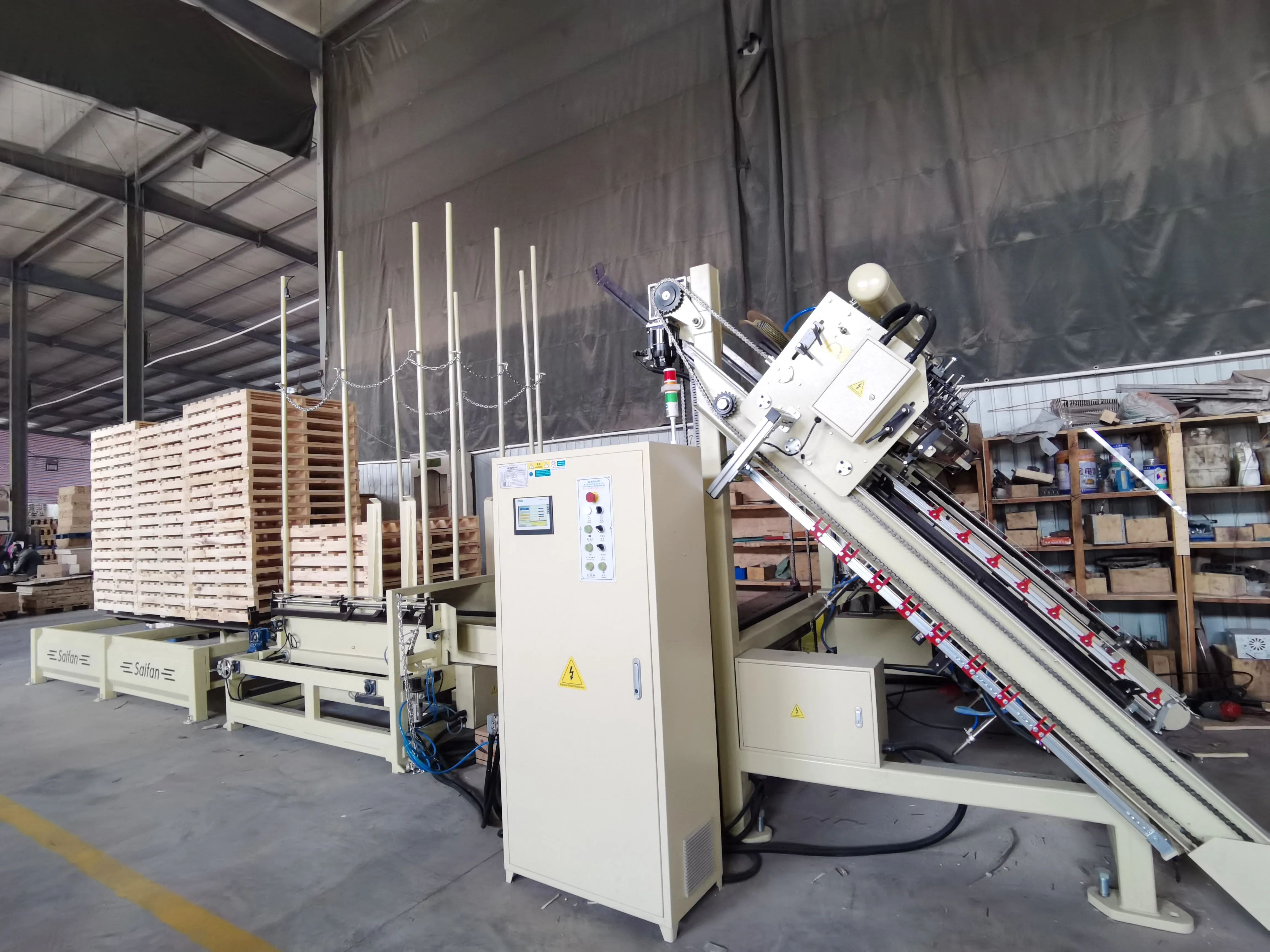 SF9025 Semi-auto vertical stringer wood pallet nailing machine