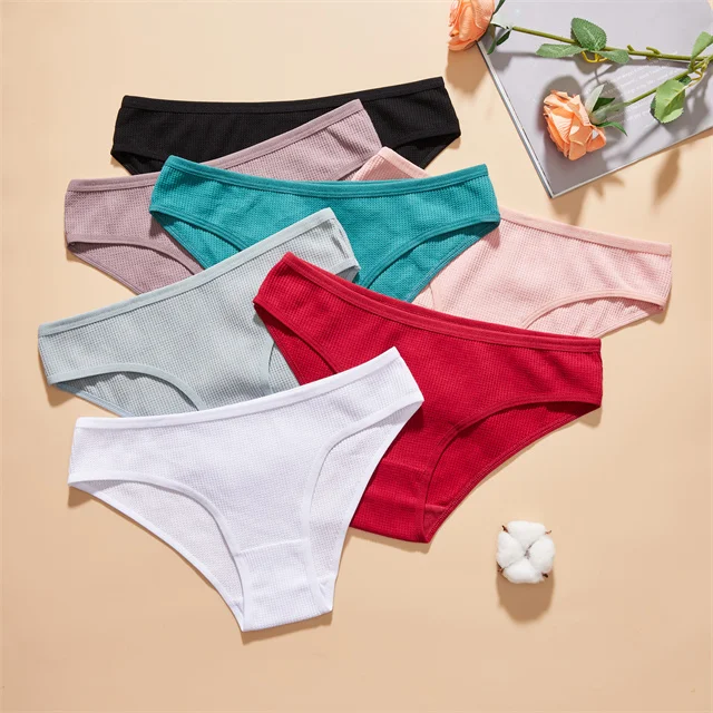 FINETOO Hot Cheap Women Simple Cotton Color Panties Daily Underpants Ladies Underwear Comfortable Briefs Soft Panty Female Pants