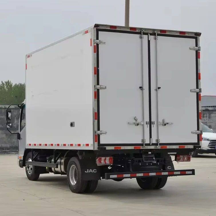 170hp 4x2 Small 5ton Insulated Van Box Freezers Cold delivery Vehicle Cooling Frozen Food Refrigerator Trucks Refrigerated Truck
