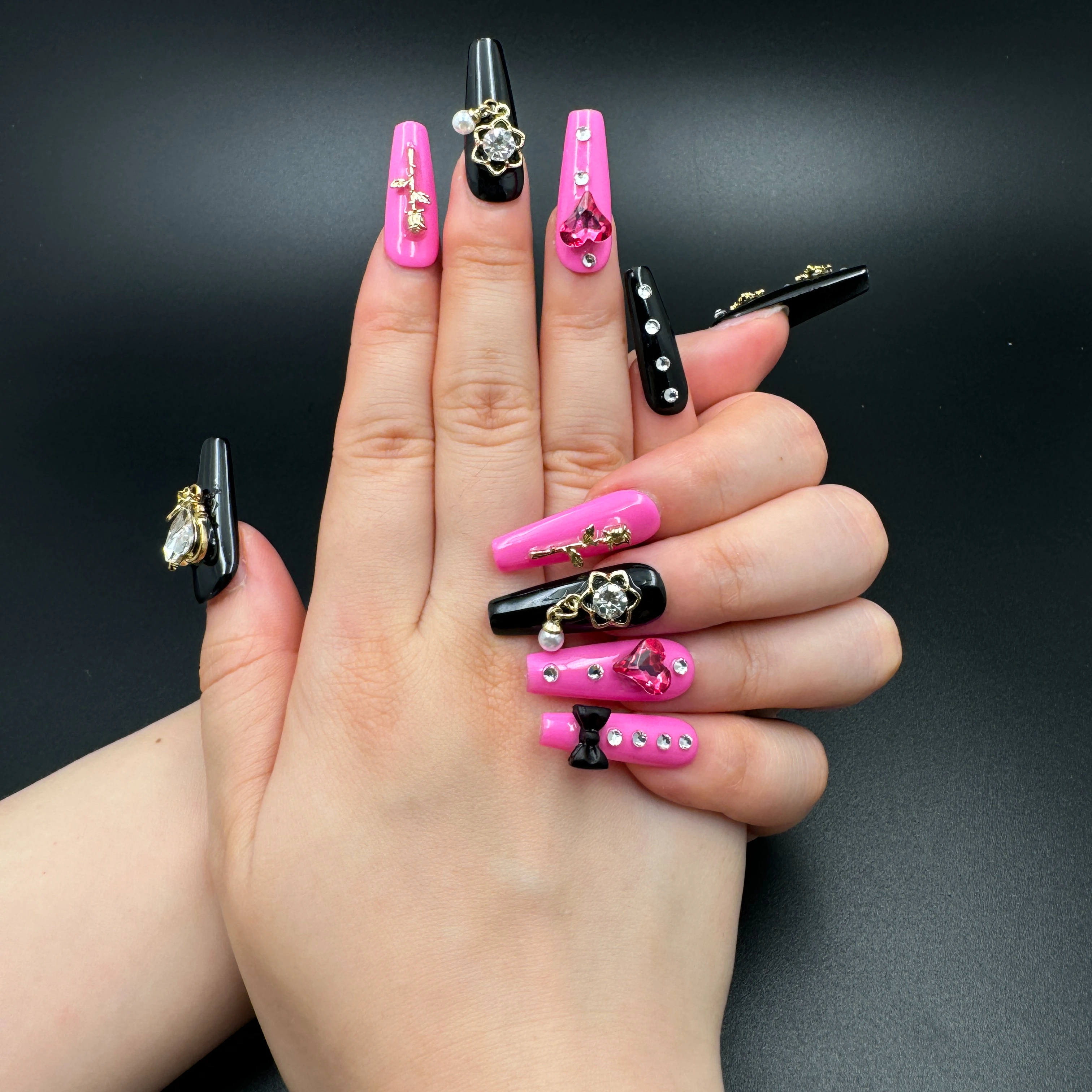 Super Flash Press on Nail 2023 Press on Nails and Lashes Sets Style Crystal Luxury Hot Sale Customized Nails Art Acrylic Finger