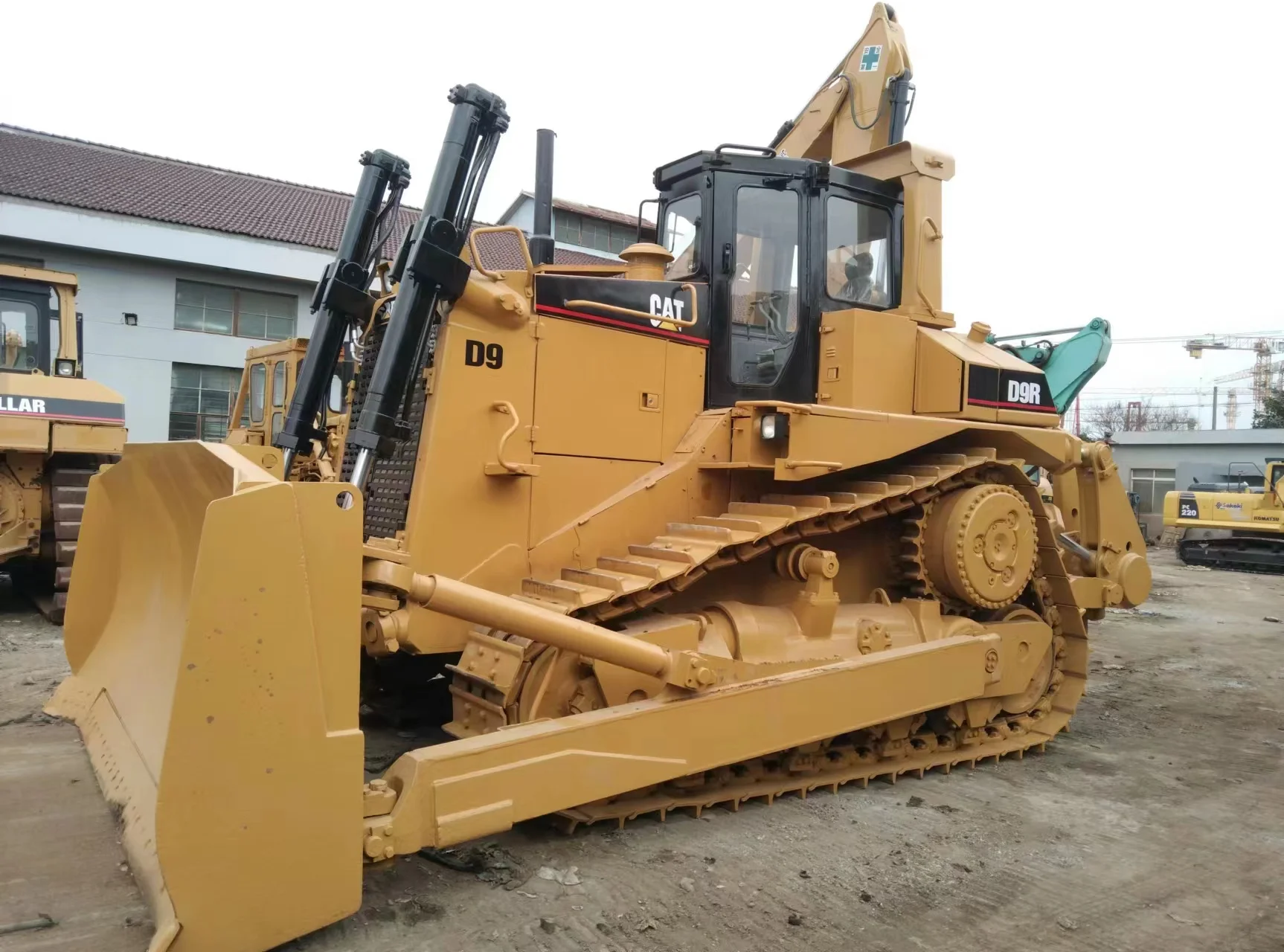 cat D9R high quality used Cat  D11N  Bulldozer Caterpillar D11N bulldozer  Long Engine Pump Technical